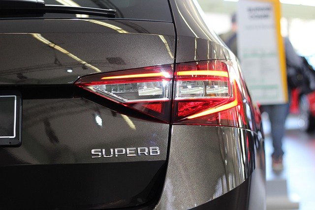 Audi Servisleri Fren Diskleri Değişimi (Ön - Set)