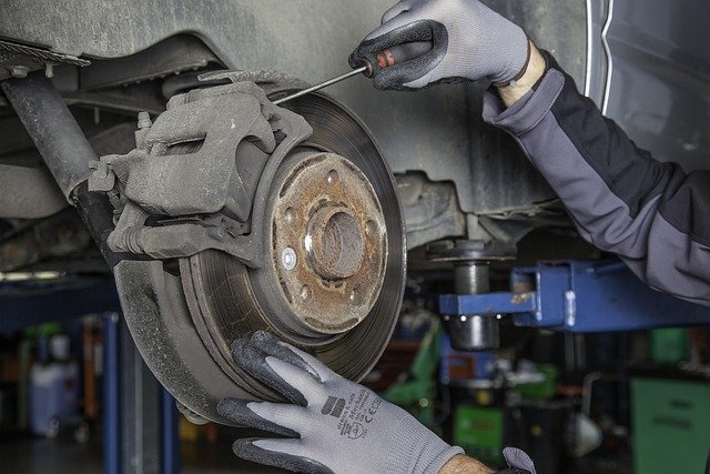 Renault Servisleri Aks Körüğü Değişimi