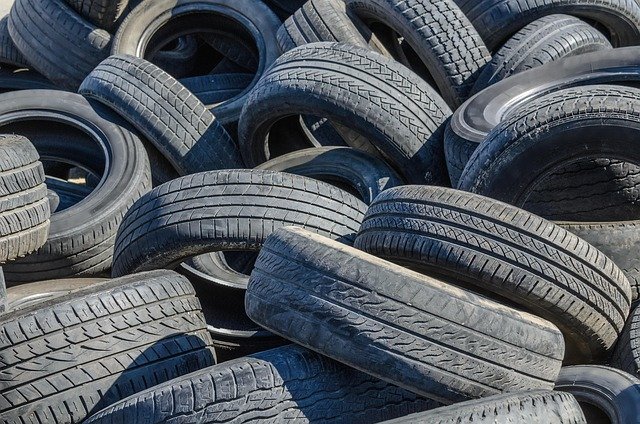 Seat Servisleri Arka Amortisörlerin Sökülüp Takılması Seat Servisleri Arka Amortisörlerin Sökülüp Takılması